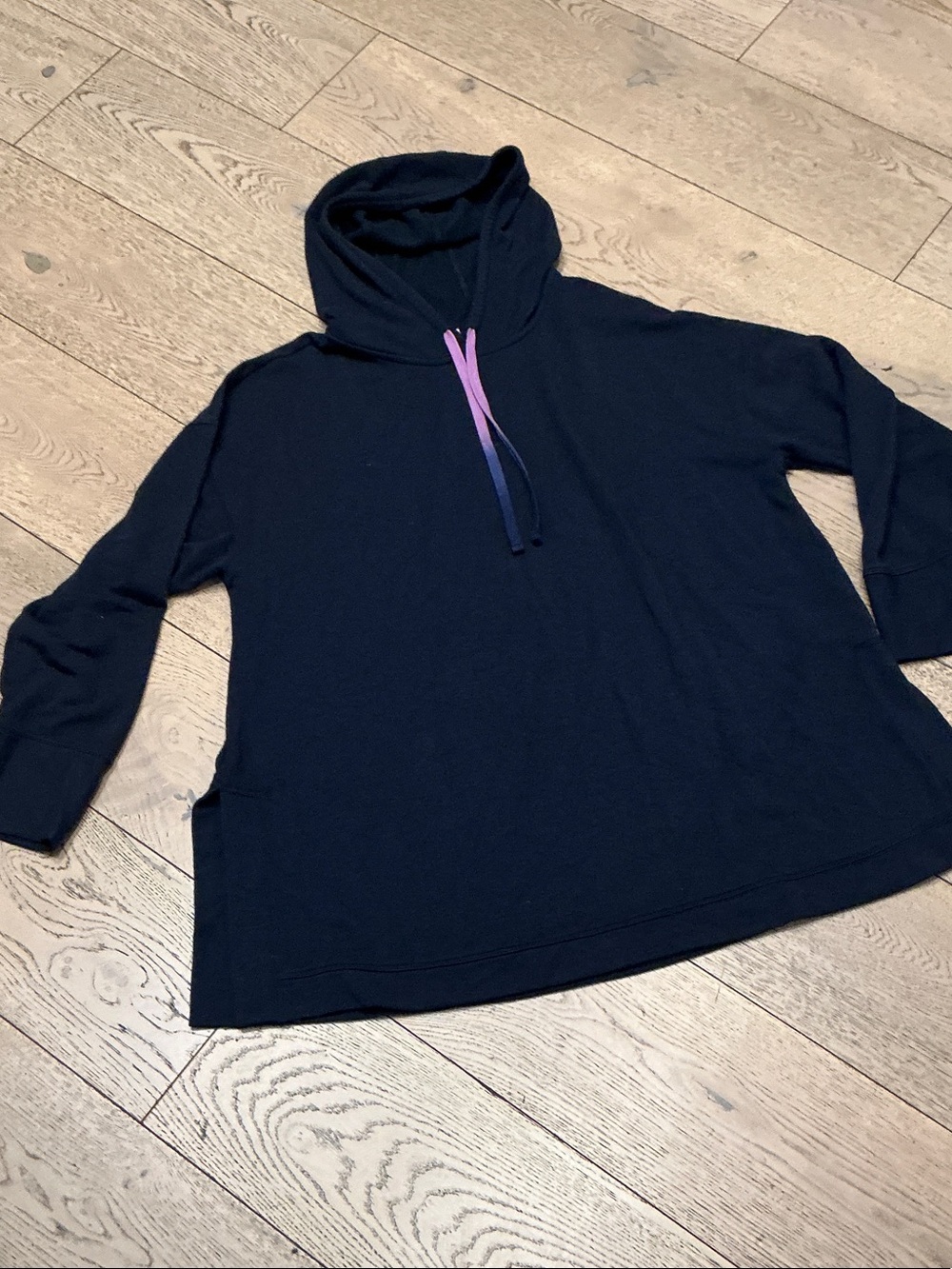 Woman’s J.Jill fit navy light fleece hoodie. XL. Drawstring on hood. Gently worn
